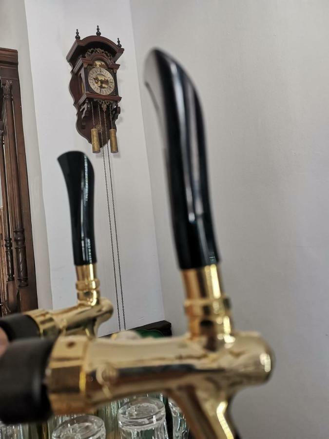 ホテル Casa Kuhn シギショアラ エクステリア 写真
