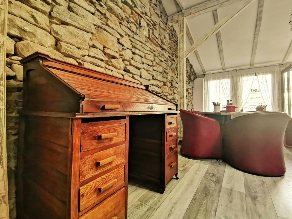 ホテル Casa Kuhn シギショアラ エクステリア 写真