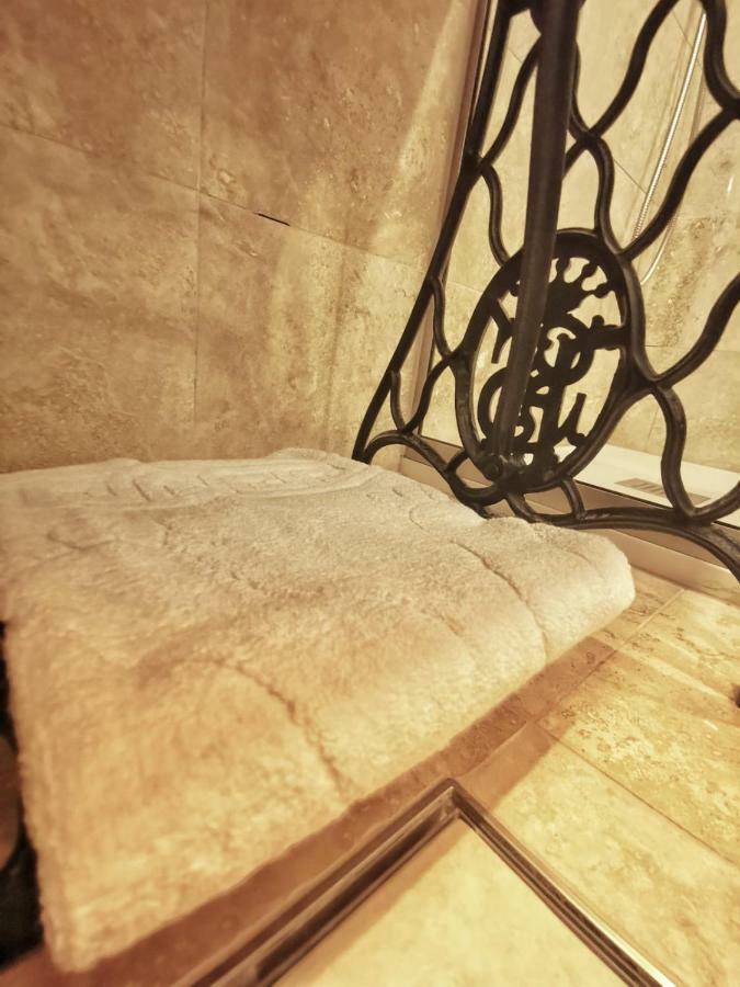ホテル Casa Kuhn シギショアラ エクステリア 写真