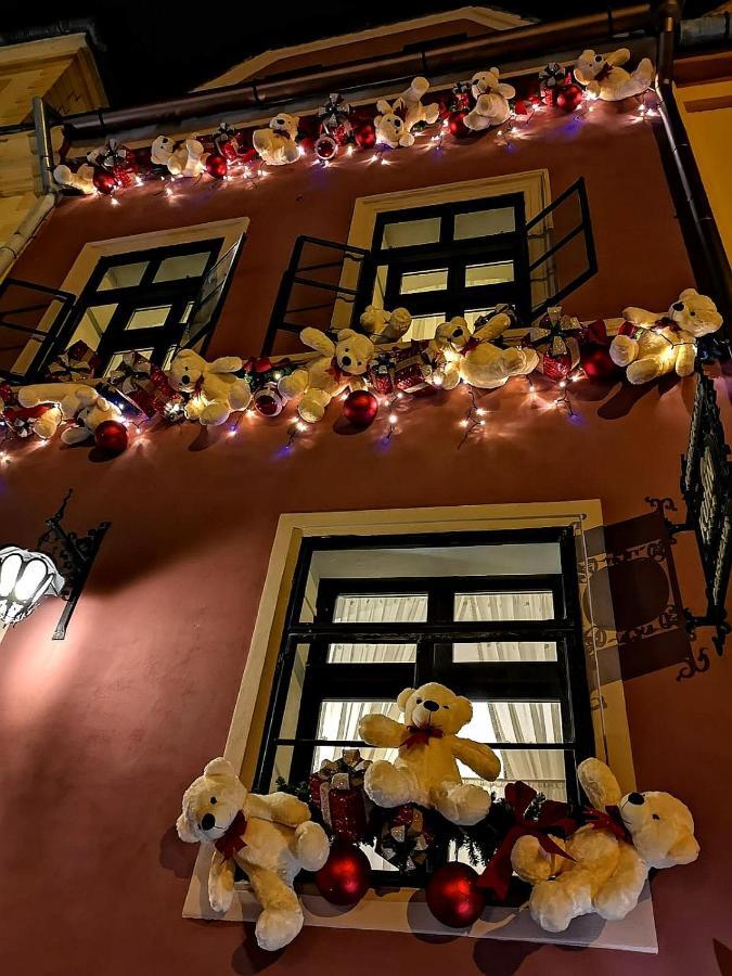 ホテル Casa Kuhn シギショアラ エクステリア 写真